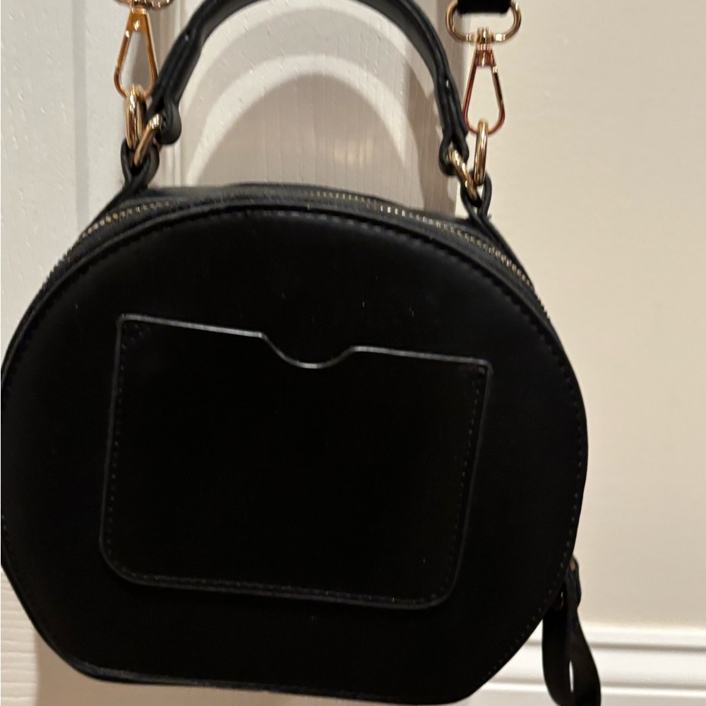Black and Gold Crossbody Bag - Picture 4 of 9